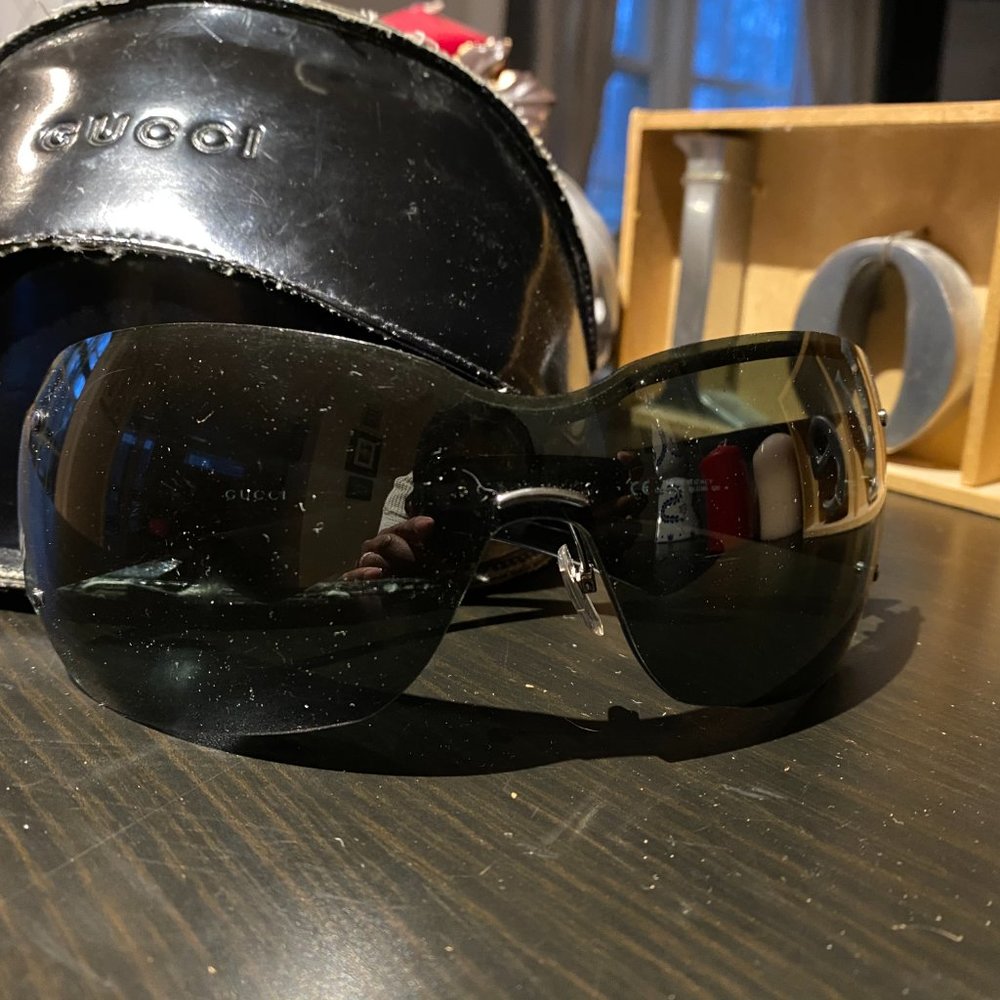 Black Gucci Sunglasses